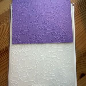 Close to my heart embossing folder